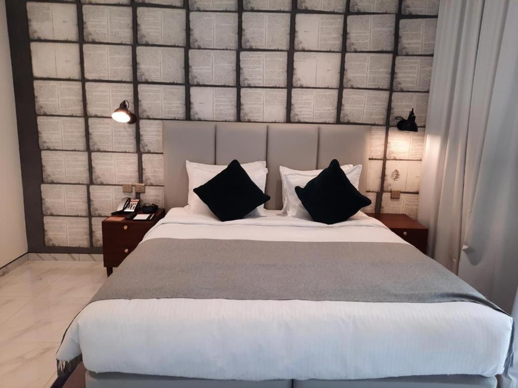 Two Bedroom In Millennium Atra Business Bay Apartment *